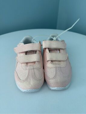 Puma Kids toddler Glitter Velcro Sneakers - Light Pink size 8